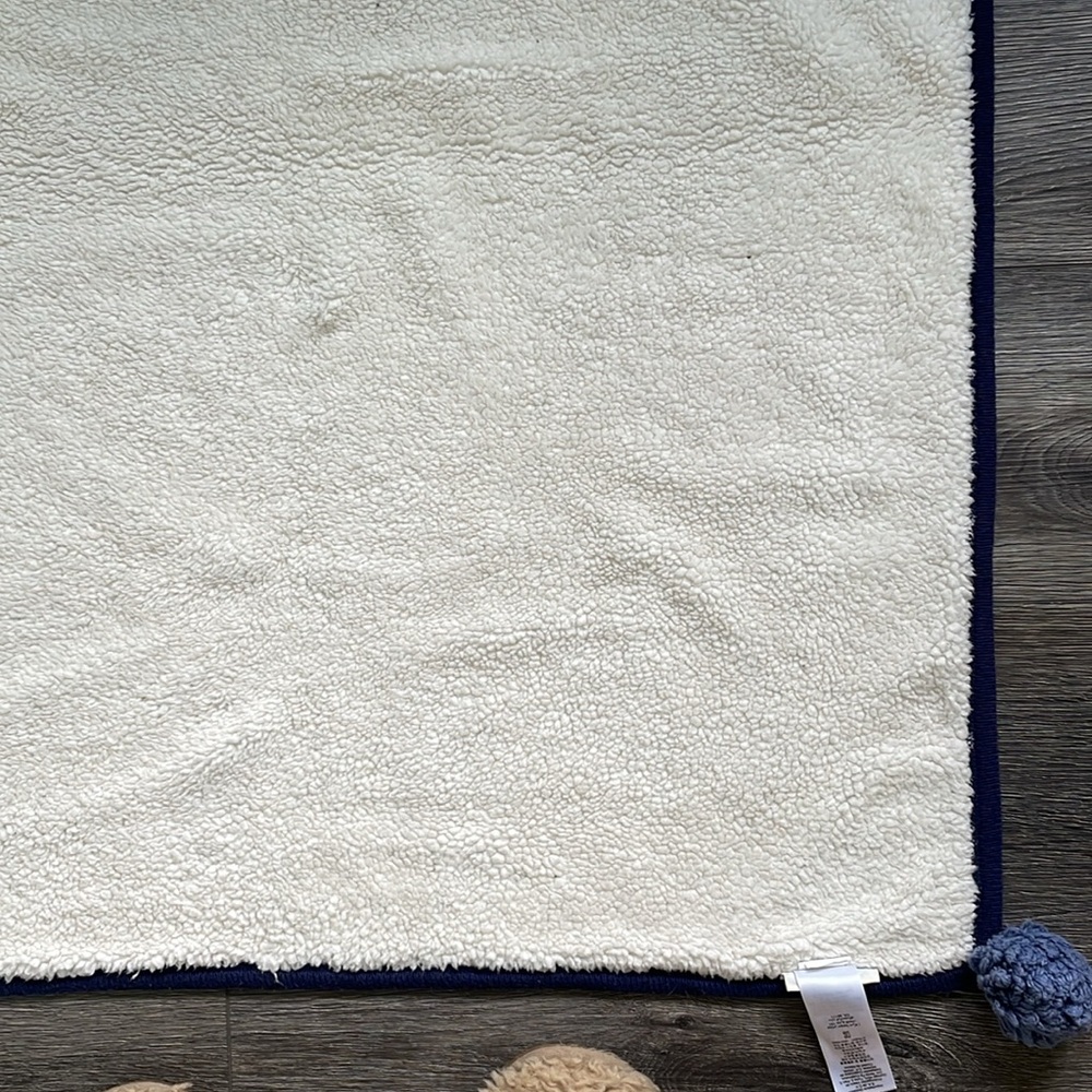 Pottery Barn | Navy Blue White Polka Dot Faux Fur Reversible Baby Blanket 30x40 - Picture 9 of 15